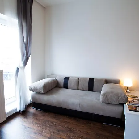 Haas Downtown With Parking Apartment *