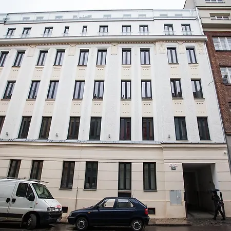 Haas Downtown With Parking Apartment Brno