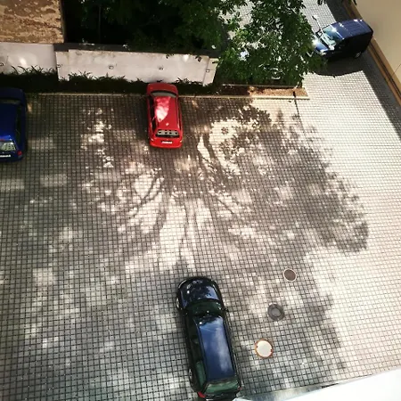 Haas Downtown With Parking Brno