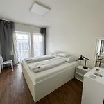 Haas Downtown With Parking Apartment *